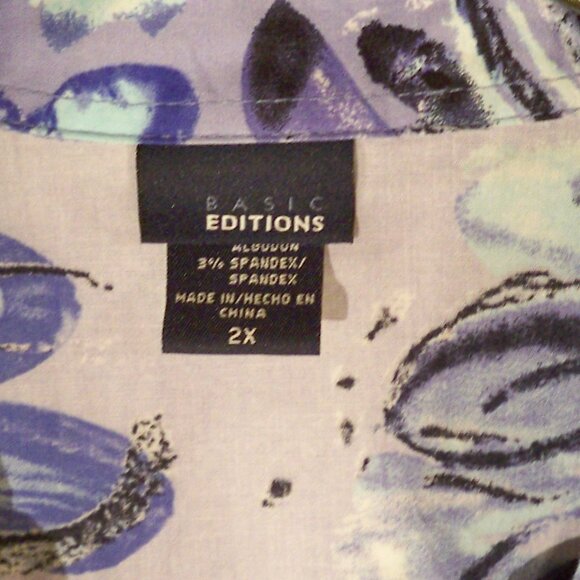 Basic Editions, Blue Floral Button Up Shirt, 2X - Picture 4 of 5